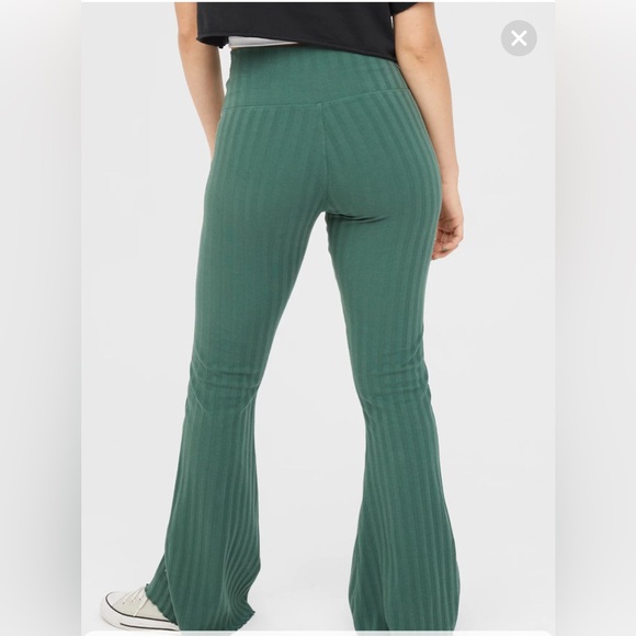 AERIE | Offline Ribbed Green Flare Leggings | Size S - Picture 3 of 8